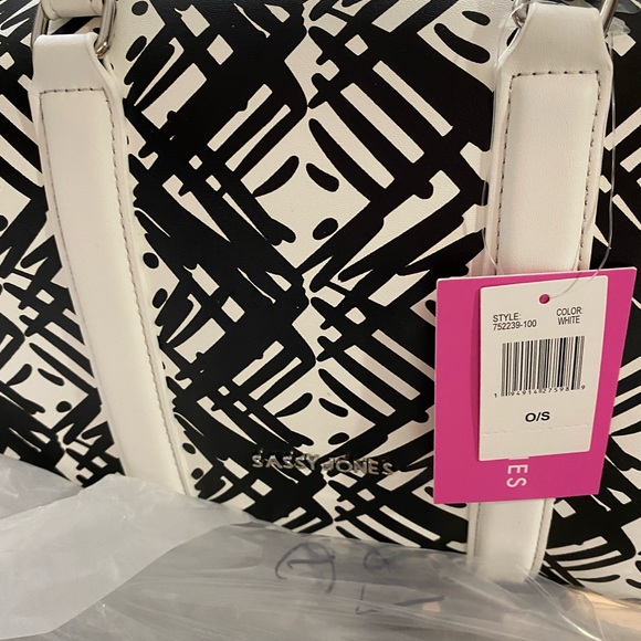 Sassy Jones purse with dust bag - Picture 12 of 16